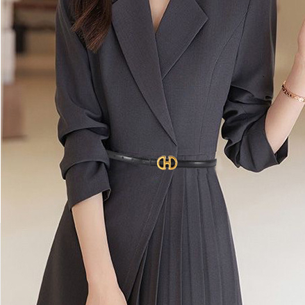 Designer's New Women's Metal Belt Is Simple Casual Versatile Lightweight Luxurious And High-end The Belt Is Finely Matched With Skirts Shi