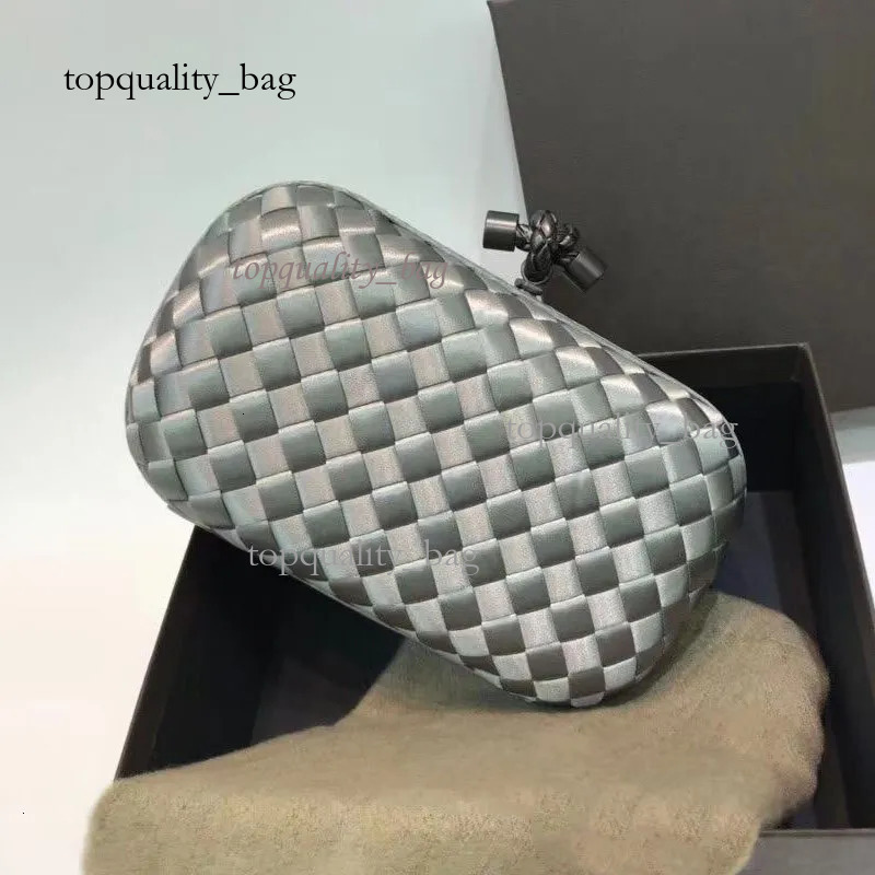Designer Knot Style Clutch Bottegaorbit Bag With Intreccio Woven Satin Metal Closure Crossbody Shoulder Bottegadesire Handbag 2026 New Fashion Multi