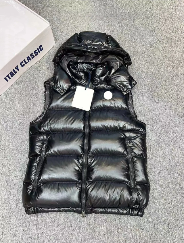 Mens Vest Designer Gilet Puffer Vest Winter Clothes Have Down Thick Hooded Jacket Body Warmer Classic Park Weste Coats For Womens Apparel Windbreake