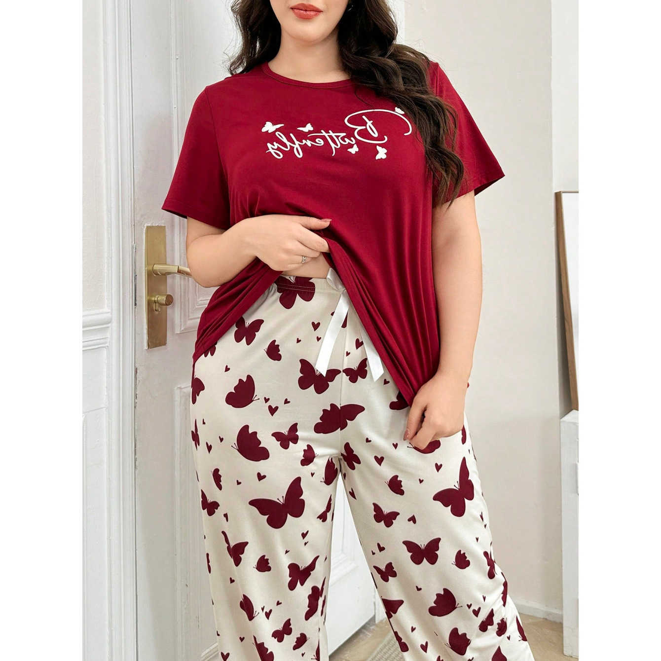 Homewear Womens Pajamas Plus-Size American-Style Large Short-Sleeve Top and Long Pants Plus-Size Pajama Home Outfit for Women M260625