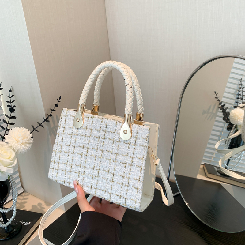 This Year's Trendy Women's Bags Summer New Fashion Korean Version Beautiful Texture Single Shoulder Crossbody Small Square Bag