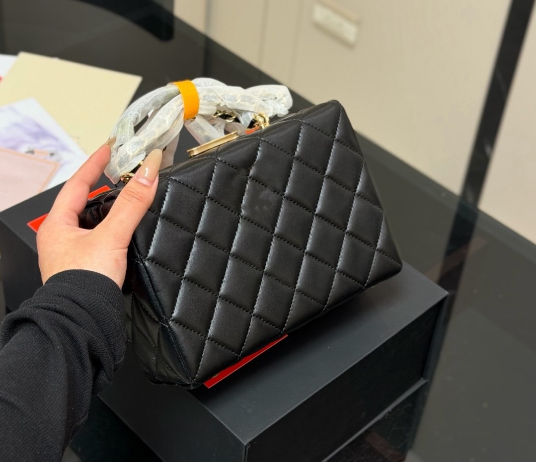 Luxury Evening Bags Designer Classic Flap Women's Chain Box Double Flap Quality Genuine Leather Luxury Handbag Gold and Silver Hardware Quilted