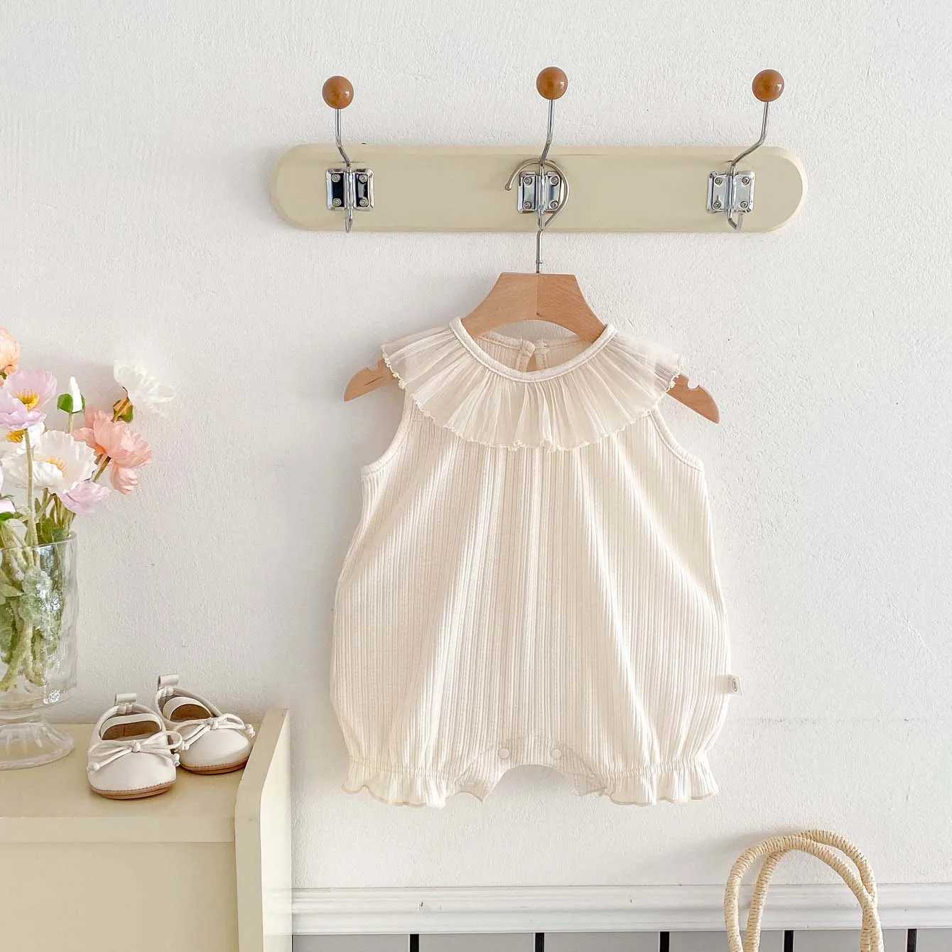 Korean version of summer baby girl sweet lace collar jumpsuit baby girl solid color comfortable jumpsuit very often at home an Y260625ZI3A