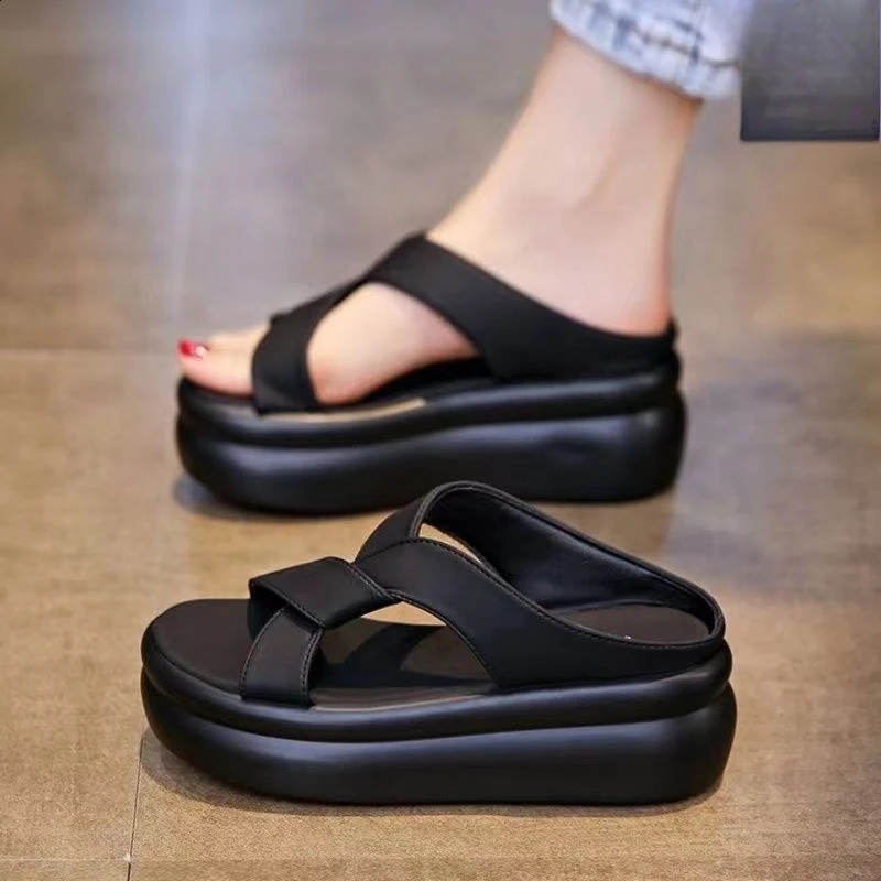 Womens Beach Sandals Thick Bottom Soft Sole Dress Fashionable Summer Platform Outdoor Slippers Sandalias De Mujer 260616