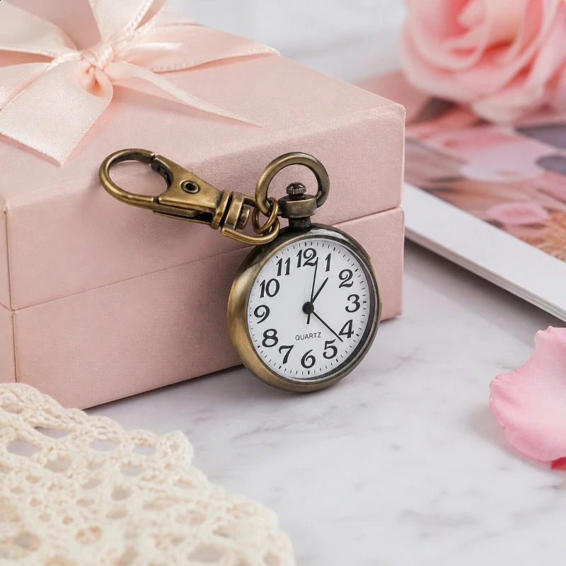 Tiny Cute Quartz Pocket Watch with Keyring Men Women Mini Quartz Watch for Nurses Doctors Simple Students Watch Child Gift 260626