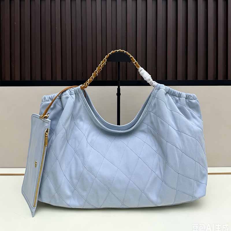 Canvas beach bag Large Capacity Quilted Tote Bag with Chain Handle Designer Shoulder bags Detachable Clutch purse for Women Handbag Classic C Logo S