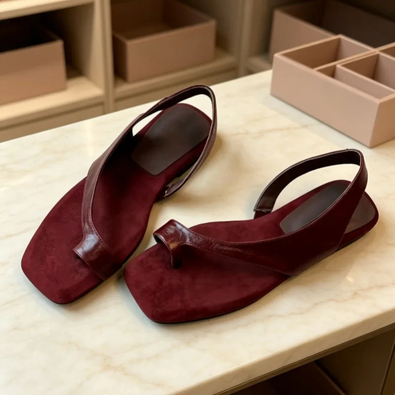 2026Women Flat Sandals Casual Soft Leather Suede Square Clip Toe Summer Shoes for Women Beach Party Daily Wear Sandalias Mujer 260626