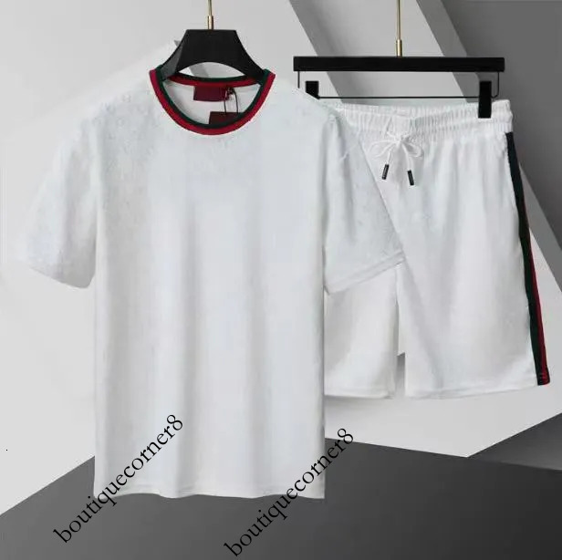 Luxury Designer Tracksuits Summer Suits T Shirt Seaside Holiday Shirts Shorts Sets Mens Women Luxury Set Outfits Sportswears M 3Xl