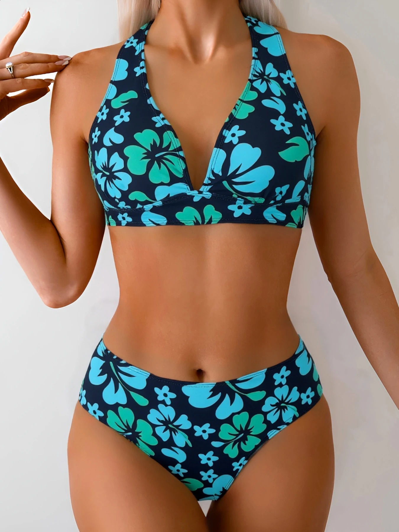 Vintage Black Turquoise Hibiscus Print Halter Bikini 2 Piece Womens Swimsuit Retro Hawaiian Style Bathing Suit for Summer Bea 260623