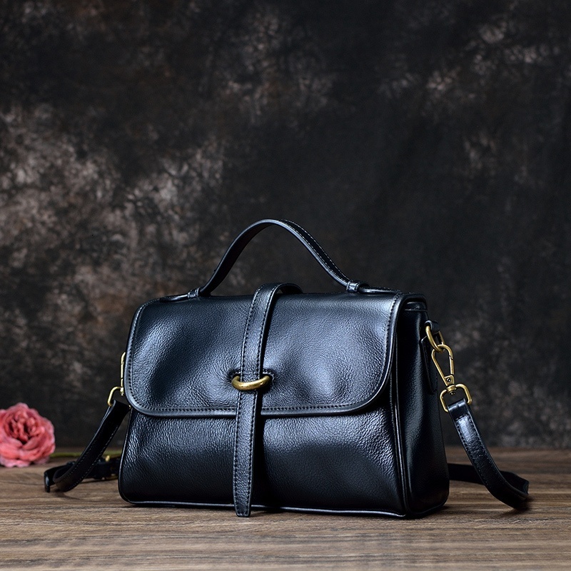 Leather Messenger Soft Cowhide Retro Women's 2026 New Handmade Bag Fashion Commuter Handbag A562