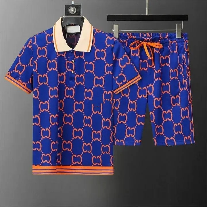 26ss Luxury Designer Mens Tracksuit Summer Fashion Male Sets Letters Print Short Sleeve Tees Suit High end Quality 85 Color T Shirts Tops and Shorts