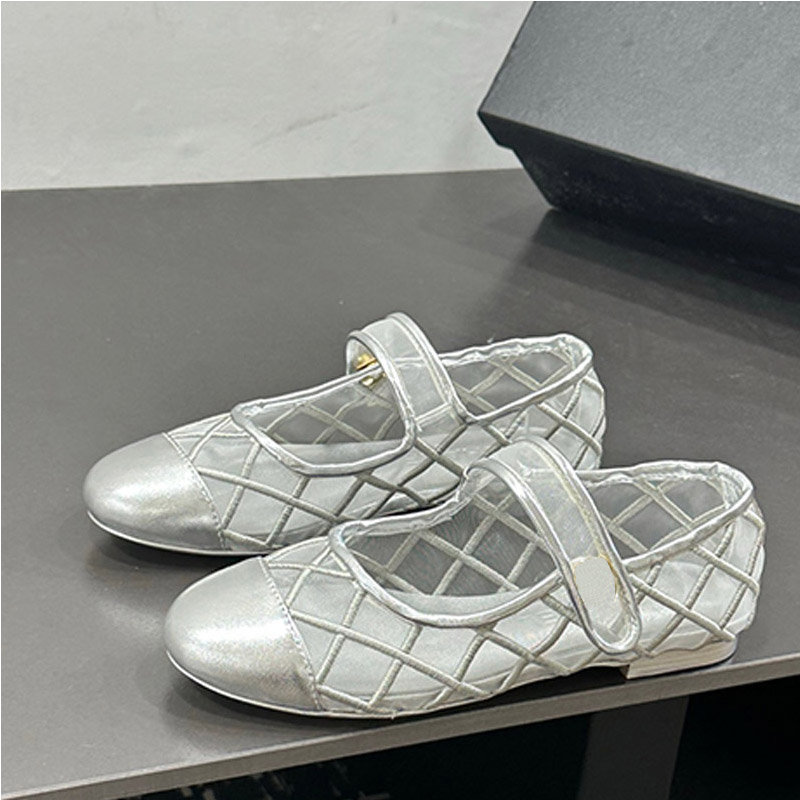 Designer Womens Mary Jane Shoes Classic metal double C buckle Leather outsole Women flat Mary Jane Fashionable casual