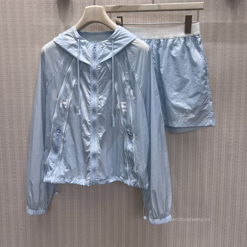 Designer Lightweight And Breathable Sun Protection Set: Hooded Short Jacket + Elastic Waist Shorts Casual Two-Piece Set Zt5788 8bb7