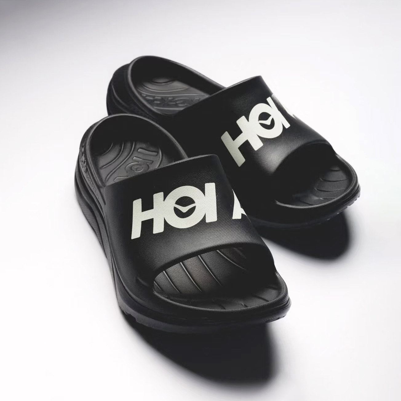 mens womens Soft slide slipper Outdoor sports sandal Rubber tazz luxury Summer Home Beach pool Run shoes Designer slippers sandale Classi Flip flop