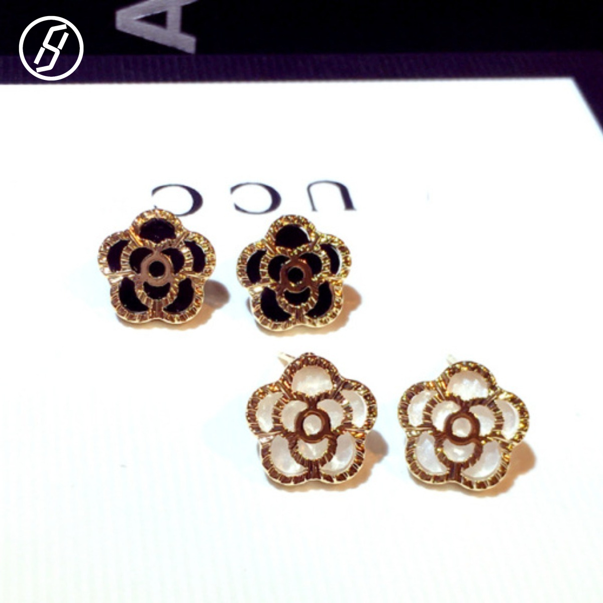 2026 New It Girl Style Two-tone Enamel Hollow Camellia Stud Earrings For Women S925 Sterling Silver Elegant Rose Party Gathering Original Jewelry De