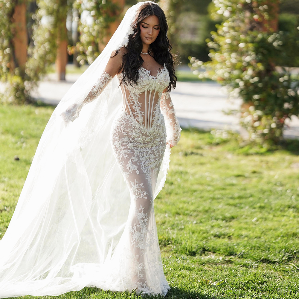 Abito da sposa di lusso a sirena con maniche applicazioni in pizzo Abiti da sposa con velo Abito da festa di fidanzamento in giardino di campagna