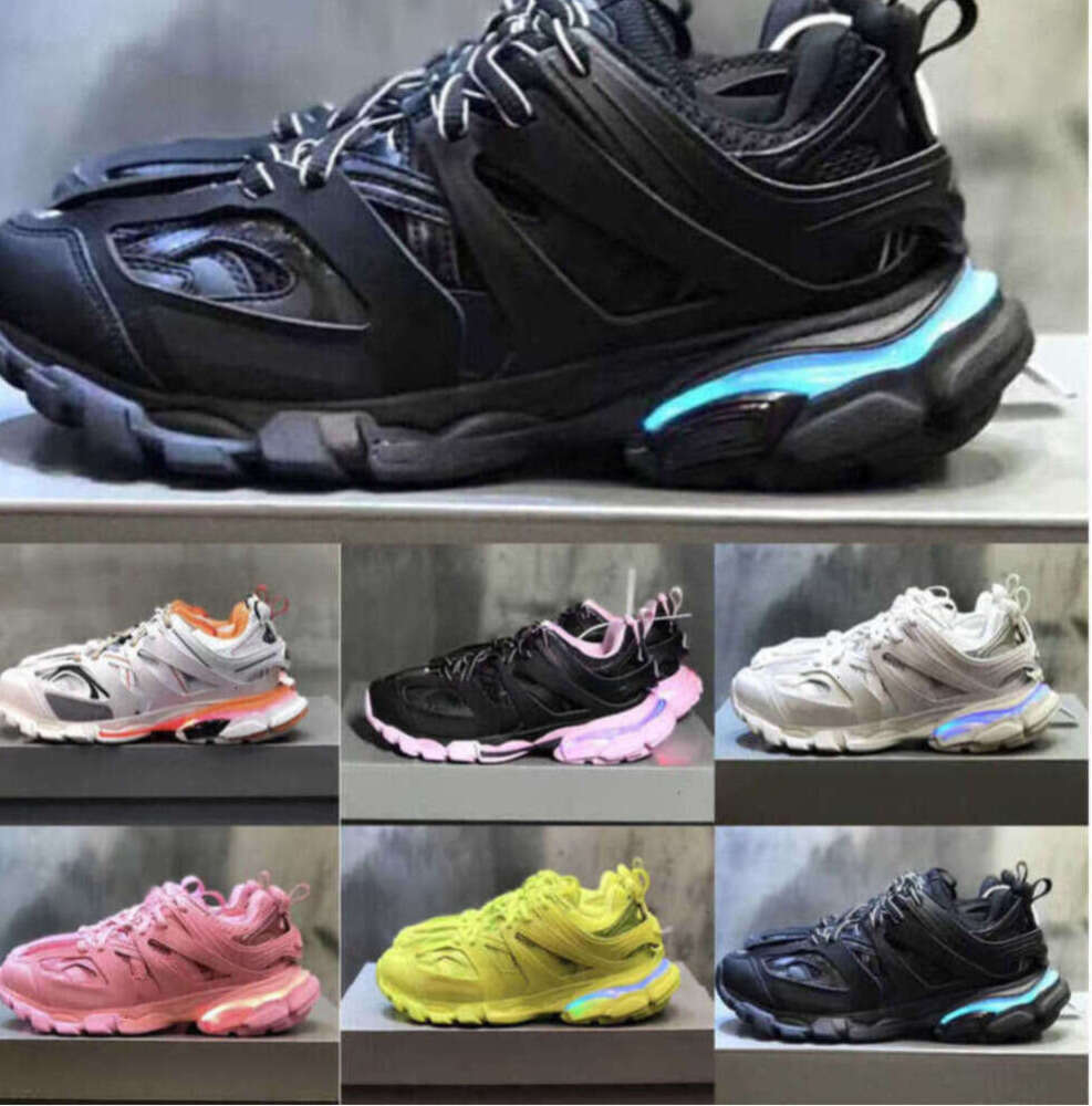 Womens Mens designer Casual Shoe Track LED Sneaker Light Grey Blue Gomma leather black pink Trainer Nylon Printed Platform for Men 3 30 Trainers Sho
