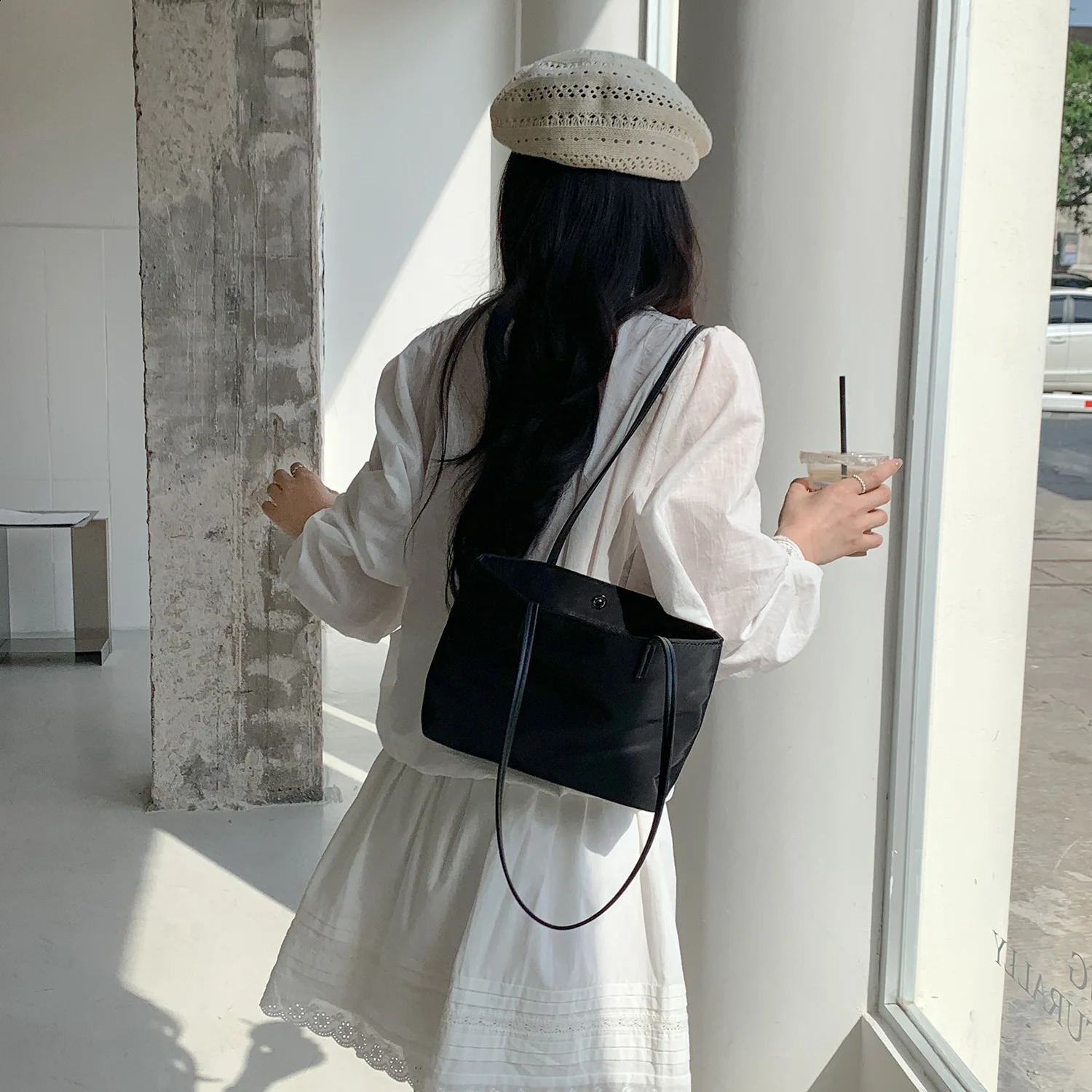 Lightweight Daily Commuter Bag 2026 Nylon Shoulder Korean Simple and Small Tote Bag Solid Color Versatile Commuter Bag 260625