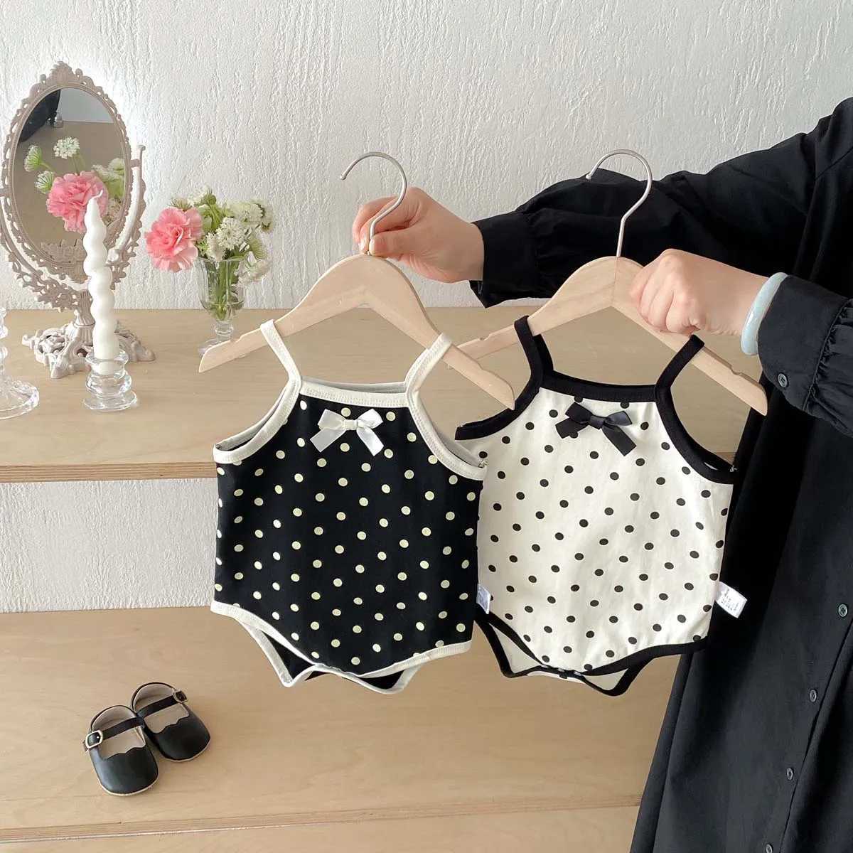 Korean-style summer baby girl polka dot bow jumpsuit baby girl comfortable and cute sling jumpsuit very suitable for home and Y260625KUXO
