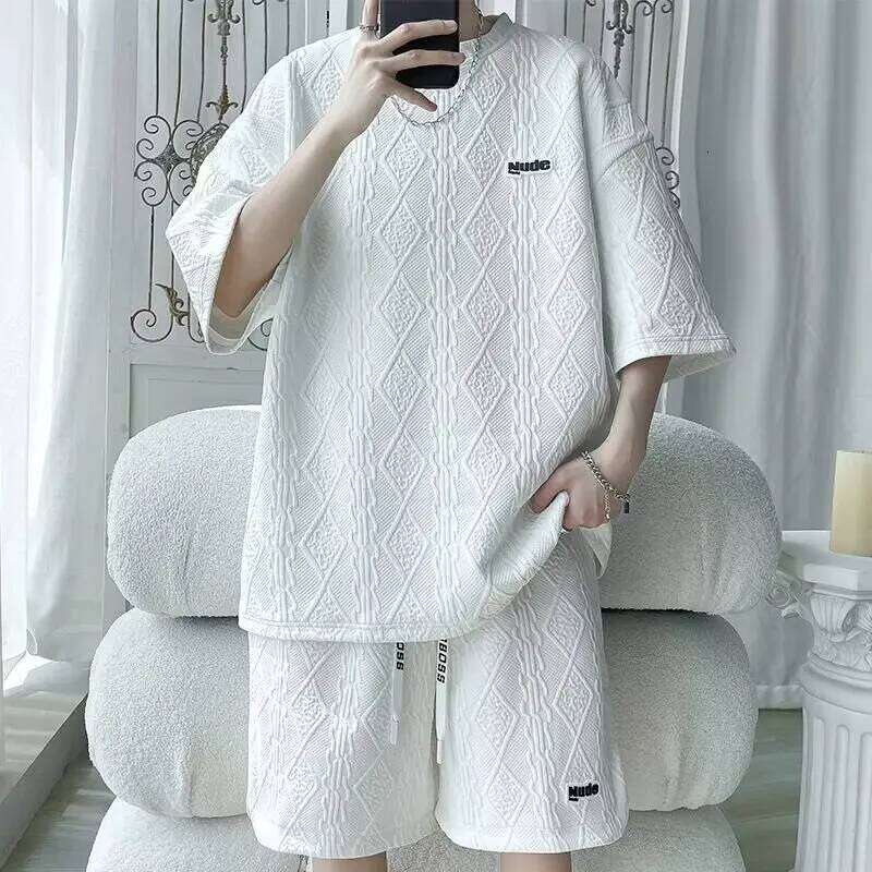 2024 New Large Men's Sports Suit Korean High Street Fashion T-shirt Shorts Two-piece Set Retro Neck Top Designer Clothes Men 26Y0626