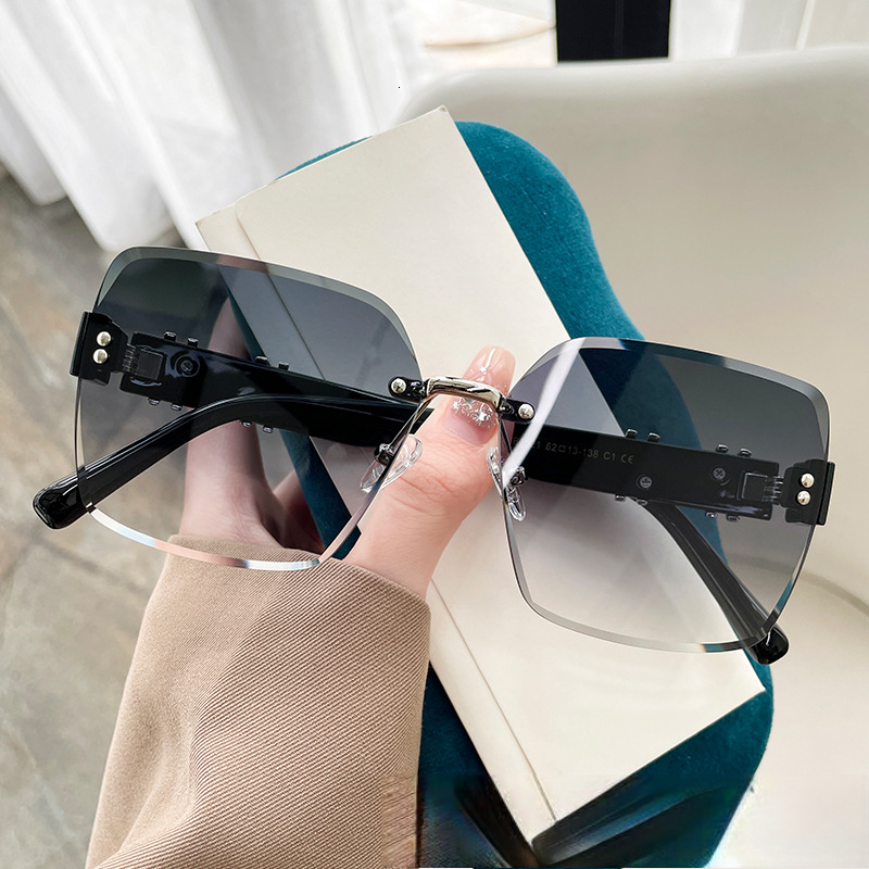 2026 Designer's New Niche Luxury Personalized Casual Versatile Frameless Diamond Trimmed H-letter Diamond Inlaid Women's Sunglasses UV Res