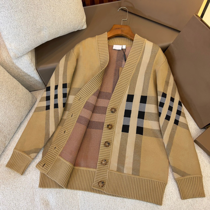 High quality designer men's sweaters, fashionable letter knitted cardigans, men's button cardigans, autumn and winter loose V-neck long sl
