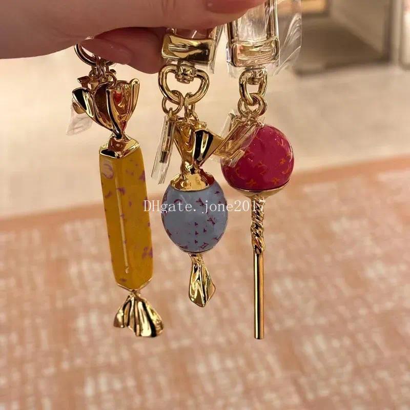 2026 designer keychain women Letters designers keychain 20styles wallet rabbit top llavero Car Key Chain men Buckle jewelry Keyring Keychains