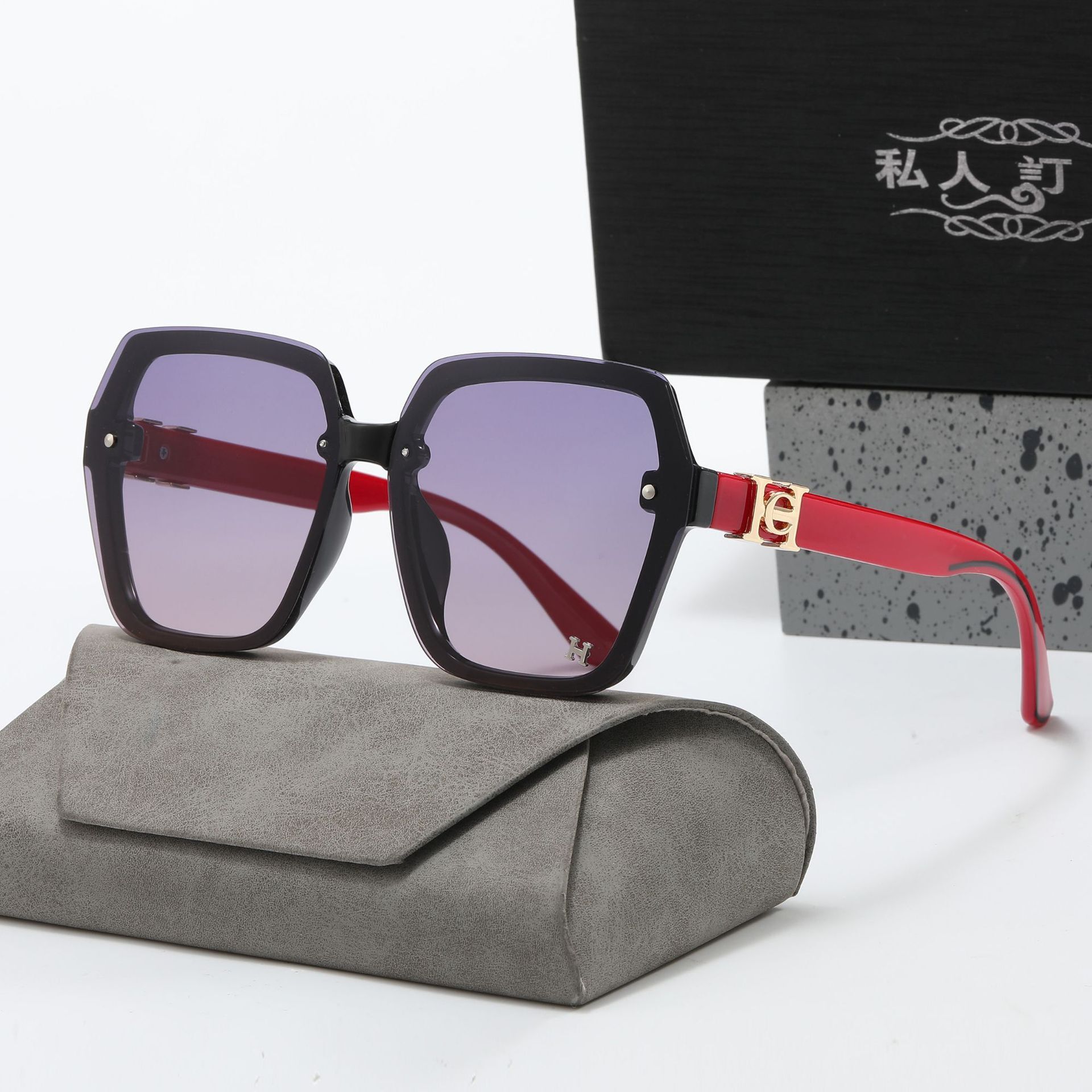 Designer 2026 New Womens Polarized Luxury Sunglasses High End Premium Fashion Trendy Driving All Match UV Protection Elegant Unique Brand Eyewear Sh