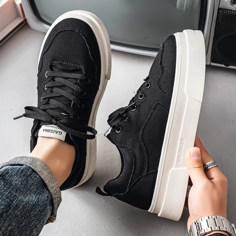 2026 Spring Mens Casual Low-Top Trendy Canvas Shoes Versatile and Breathable Suitable for Outdoor Sports and Daily Wear 260622BJ