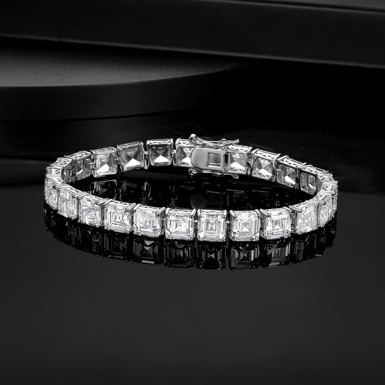Choucong Sparkling Wedding Bracelets Luxury Jewelry 18k Gold Fill Asscher Cut White 5A Cubic Zirconia CZ Diamond Stackable Women Tennis Bangle For L