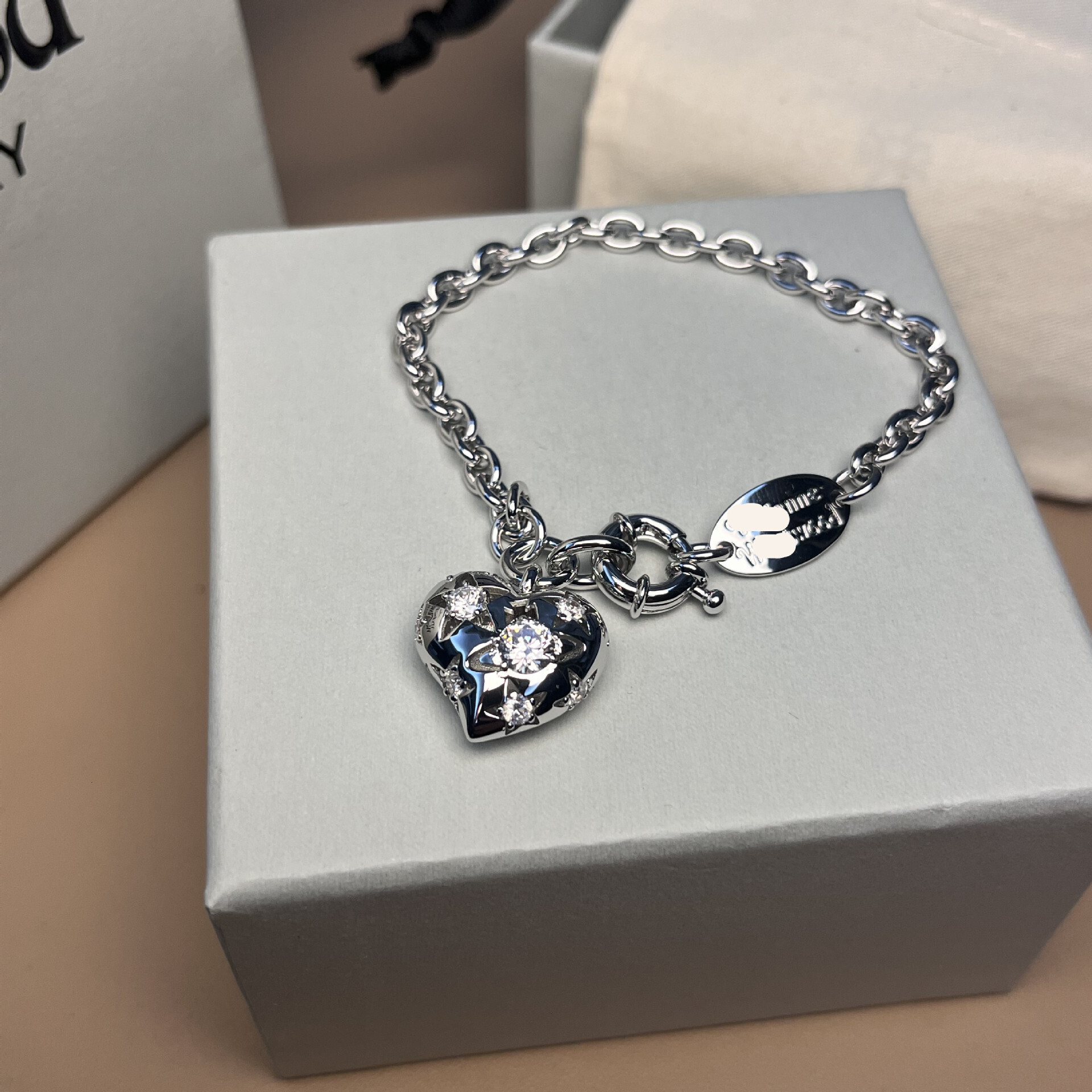 Saturn Jewelry Designer Vivienneewestwood Vivi Ennewestwood Luxury Bracelet For Woman Men Luxe Bangle Vivienme Viviennelies Westwoodies Bracelet 202