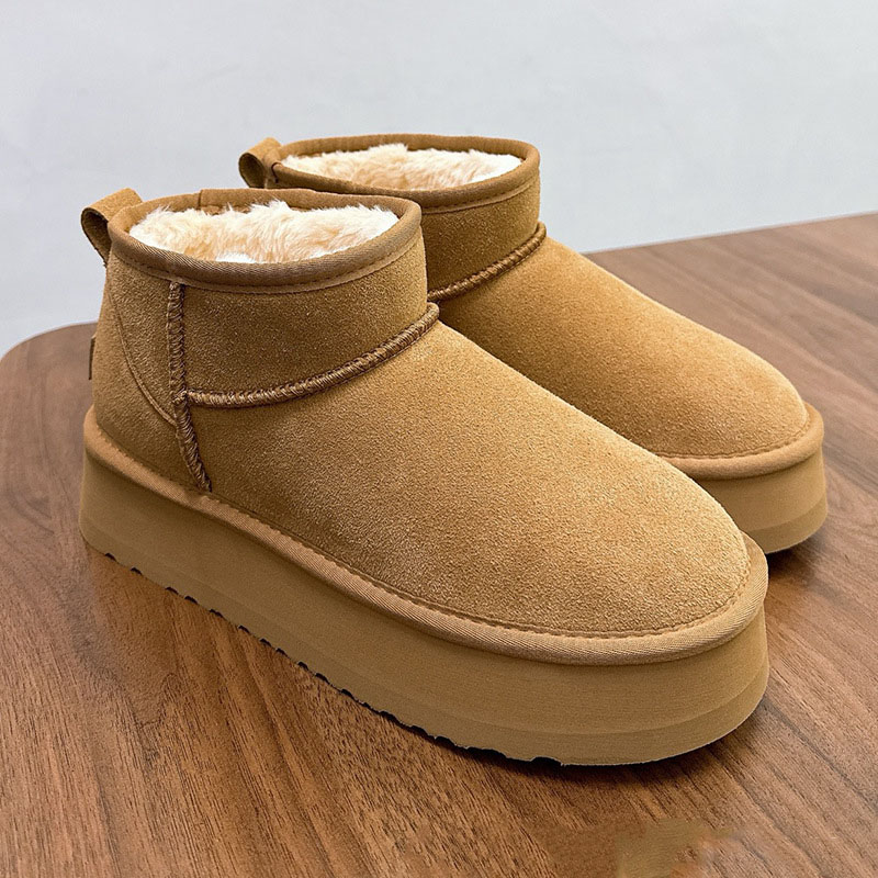Free shipping 2026 luxury Ladies Classic Suede Short Winter Booties Thick Lug Sole Full Plush Inner Fur Shoes new
