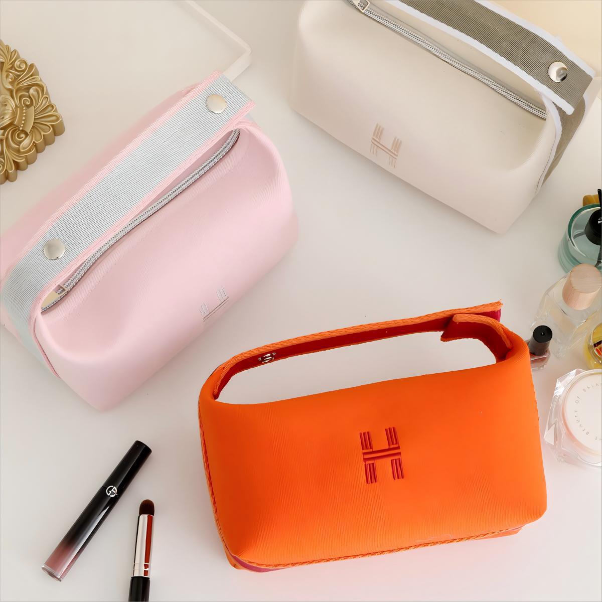 Free shipping luxury designer Makeup bag with high aesthetic value, hand-held large capacity fashionable travel fabric storage bag