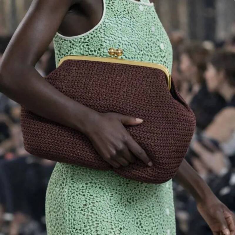 Women's Shoulder Exquisite Irregular Design Seashell Straw Weaving Handbag Luxury Big Clip Clutch Elegant Evening Bag Designer Bag 51 13