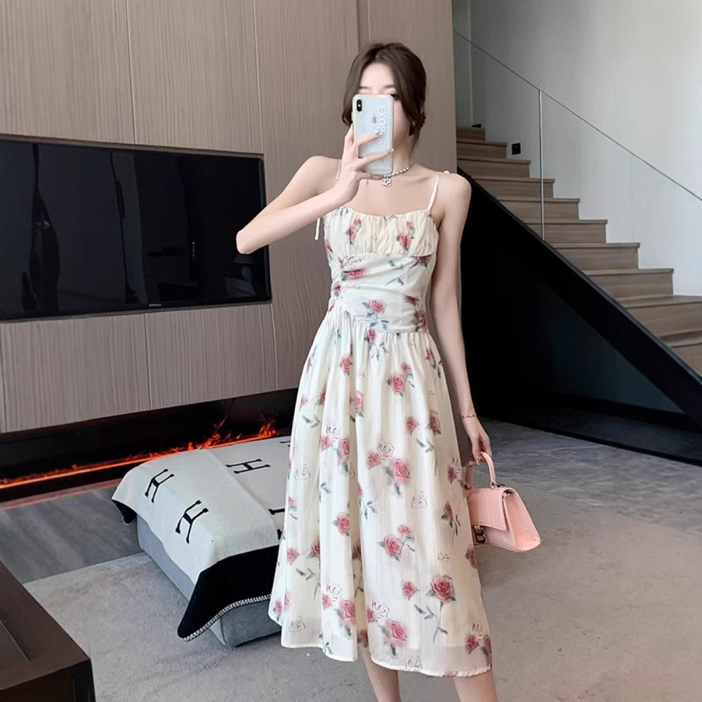 Q0484 romantic coffee break dress summer new suspender rose French waist floral seaside vacation fairy skirt tide-image-1112577584