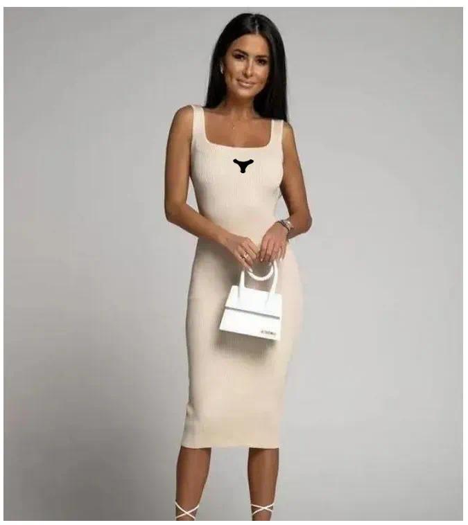 Robes à demi-fermeture éclair pour femmes Vestes de créateurs de luxe assorties à la mode avec lettre en triangle inversé longue robe tricotée de