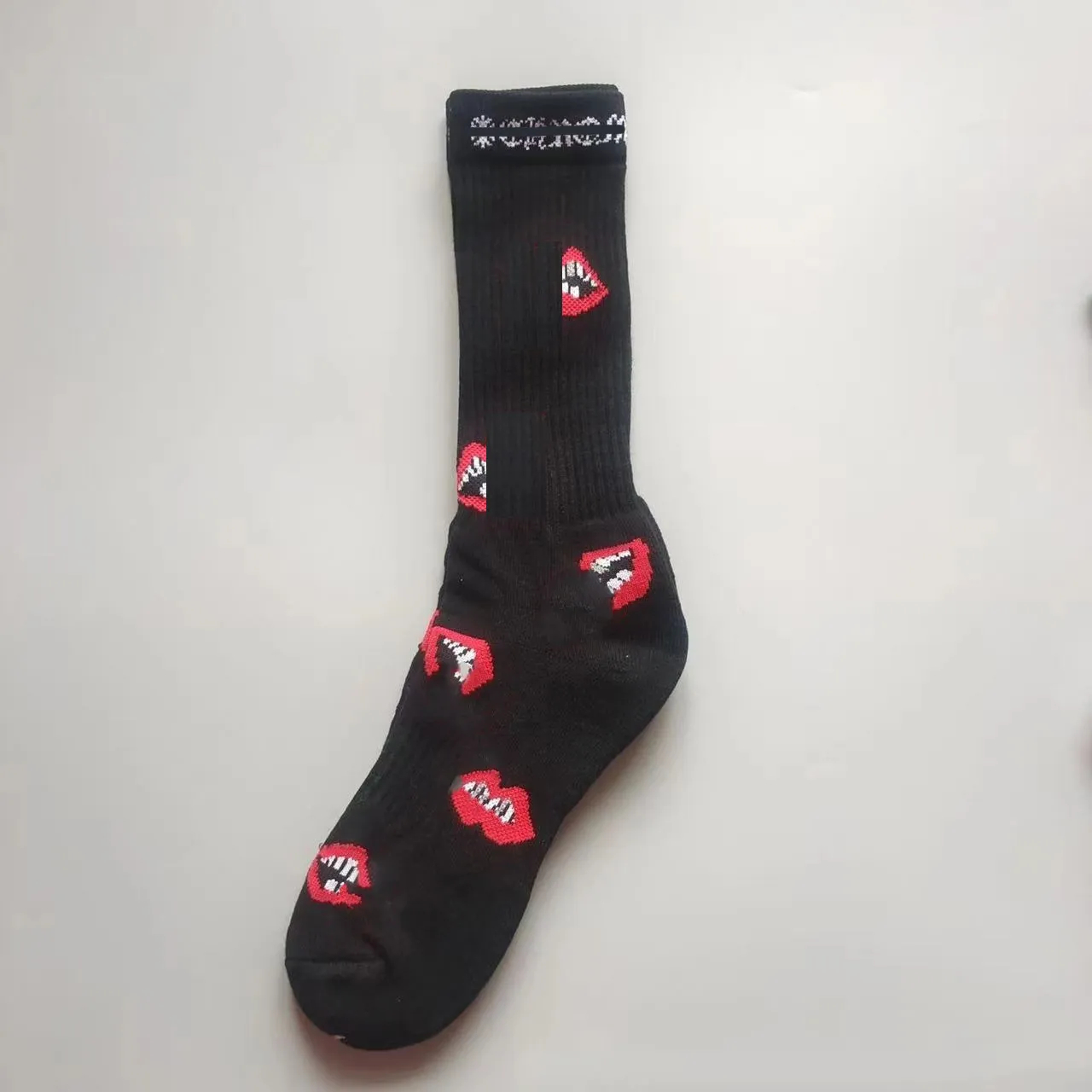 Mes Designer Socks for Autumn and Winter Warmth Mens Womens Long white socks Personalized Embroidery Designers Sports socks
