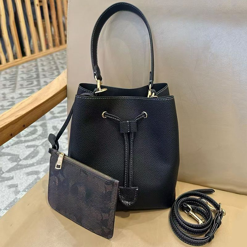 High Qualit Designer bag Luxury Shoulder Bag Charm Genuine Leather Small 22cm Denim Bag Cross Body Designer Bags Purses Designer Woman Handbags Blac