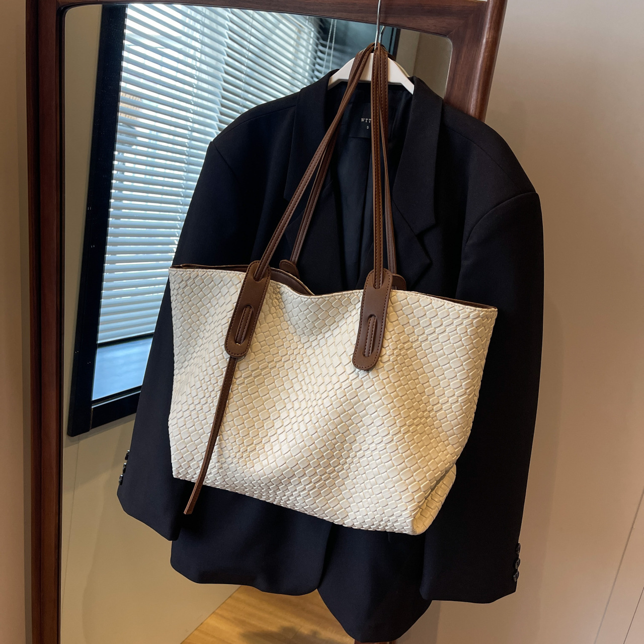 Women Large Woven Tote Shoulder Bag, Vintage Braided Texture Shopper Bag, Soft Faux Leather Drawstring Hobo Handbag for Work Travel 111