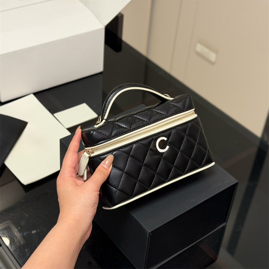 Designer Handbags Womens Totes Bag Hobo Bag Luxury Underarm Bag Men Shoulder Bags Evening Bags Zipper Casual Shoulder Bag Letter Decoration Diamo