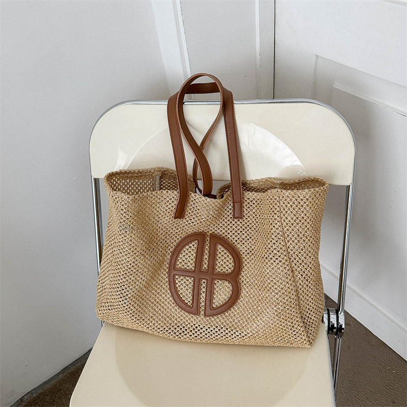 Designer bag 2026 New Large-Capacity Woven Color-Contrast Straw Fashion Ins Trendy Women's Shoulder Bag, Handbag, Mother-and-Child Bag