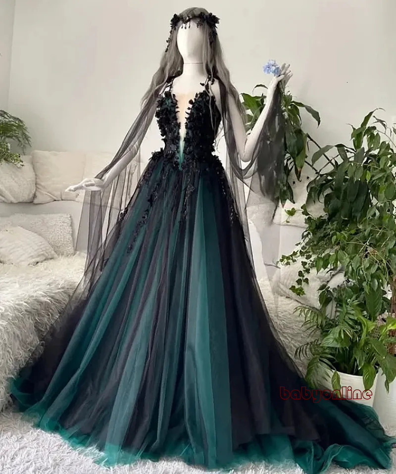 Vintage Princess Wedding Dark Green And Black Gothic Bridal Gown 3D Floral Appliques Long Tulle A Line Bride Dress Halter Backless Corset Vestido De