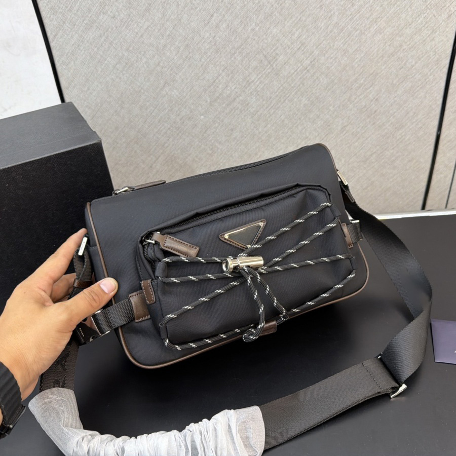 Designer Cross Body Bag Classic Bag Messenger Bags Unisex Luggage Fashion Letter Shoulder Bag Luxury Nylon Bag Luxury Large Capacity Crossbody Bags