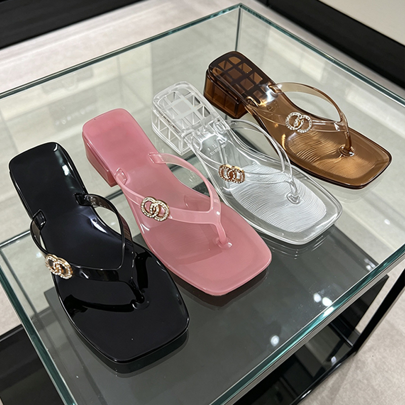 Designer Rhinestone Transparent Flip Flops Women Jelly Block Heel Platform Slides Summer Beach Sandals Crystal Slippers Party Dress Footwear 1117