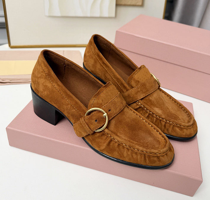 Chaussures formelles plates plissées faites à la main pour femmes, chaussures paresseuses en cuir suédé à la mode, talons hauts décontractés pour