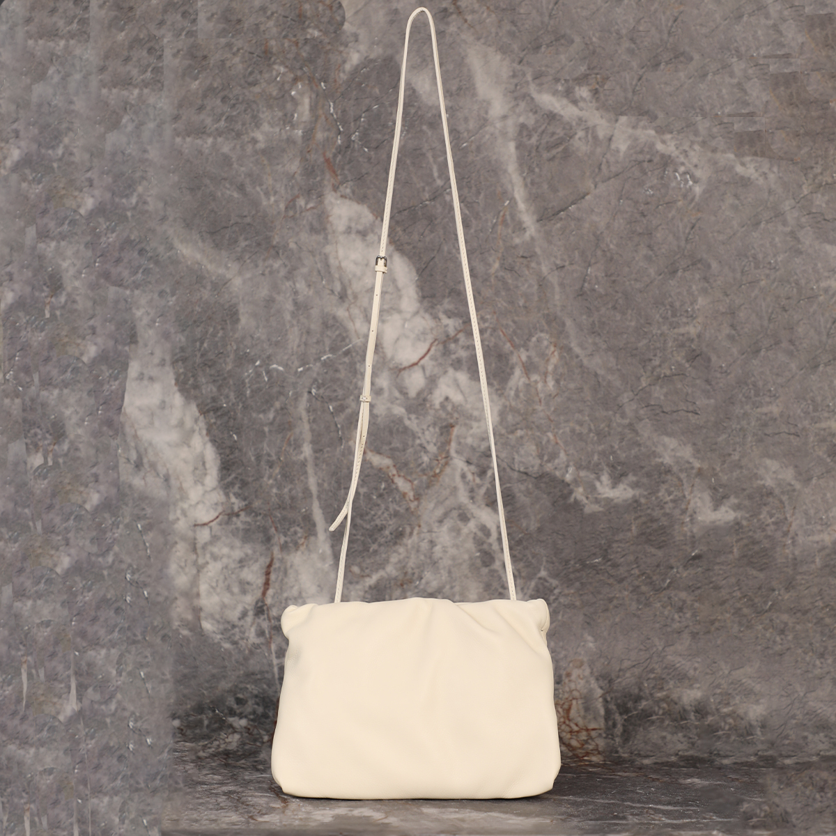 Simple and Stylish Women's Shoulder Crossbody Bag Bourse Cloud Bag