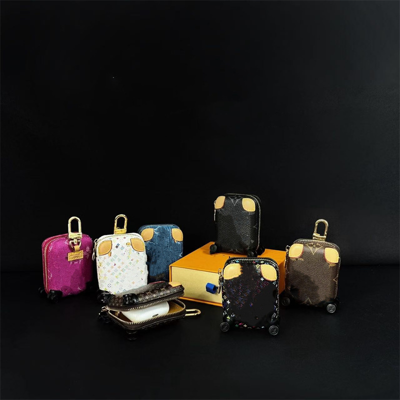Universal Designer Fashion Airpods Case For AirPod 2 3 4 5 Pro 2 3 4 5 Cases Headset Packet Hook Clasp Keychain Earphone Shell Leather Mens Women Lu
