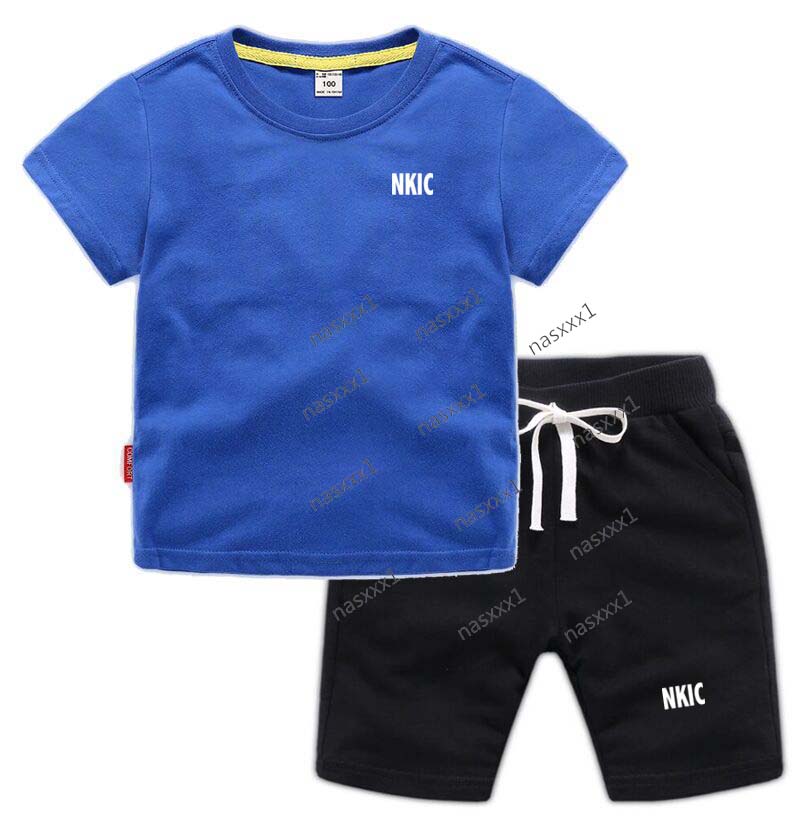 Ensemble d'été à manches courtes pour enfants, T-shirt de sport avec lettres imprimées, ensemble de 2 pièces, survêtement à la mode pour garçons