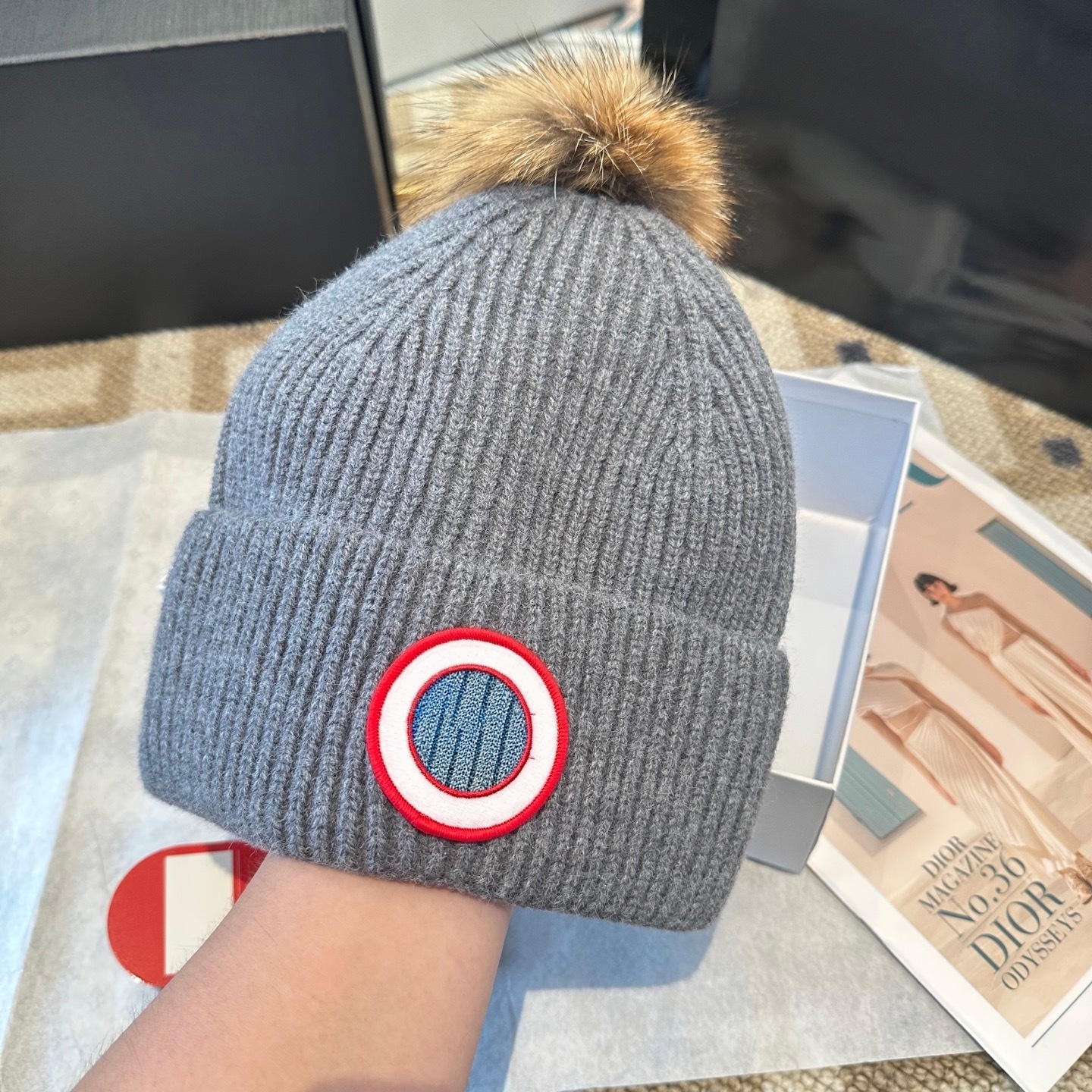 Luxury Designer Beanie Men 2026 And Women Knitted Embroidery Fashion Beanies Skull Cap Winter Hat Unisex Fitted Dome Cap With Animal Print Pattern b