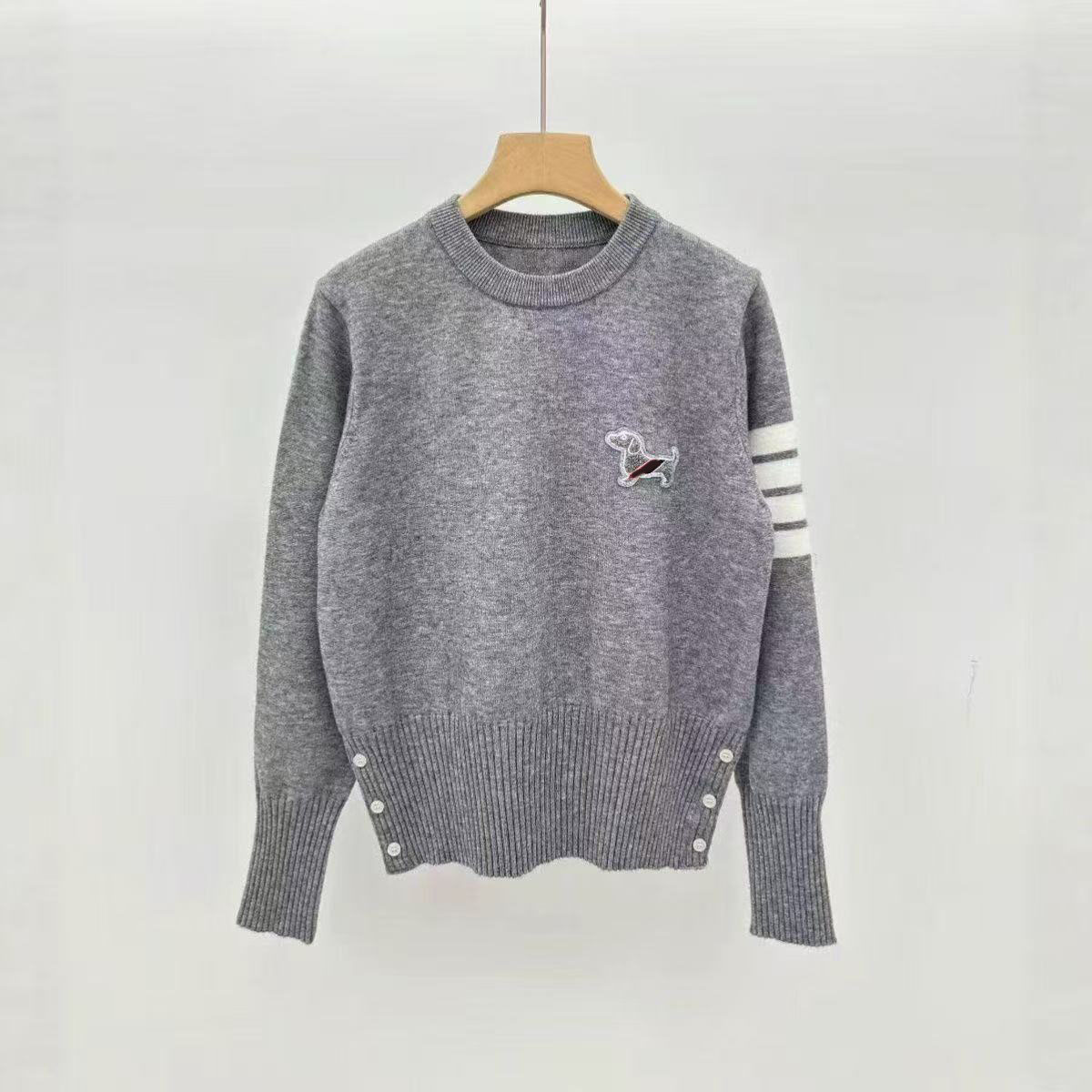 Women's Sweaters Women Round Neck Knit Sweater Cute Puppy Embroidery 4 Stripes Long Sleeve Pullover Button Decor Casual Knitwear